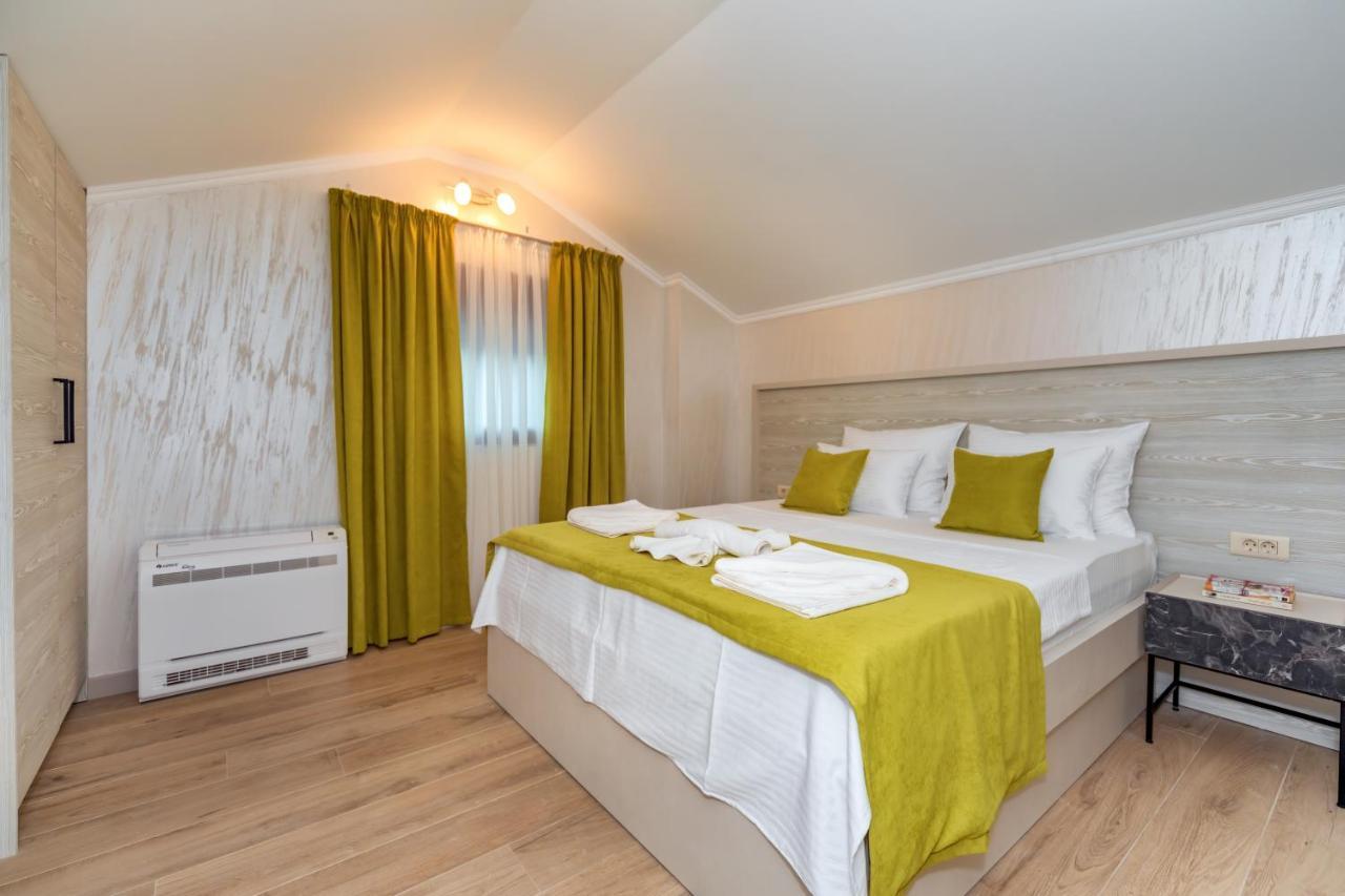 Luxury Apartments Queen Petrovac na moru Exterior foto