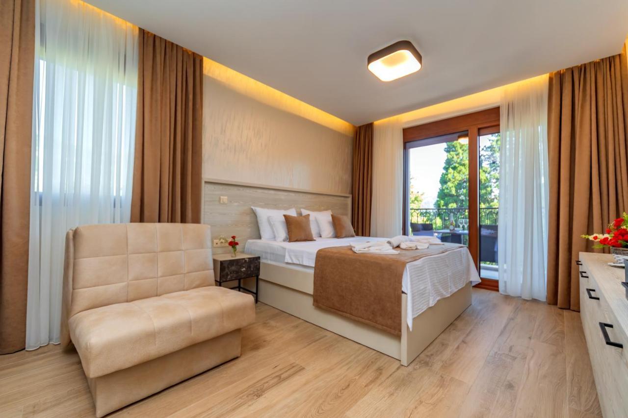 Luxury Apartments Queen Petrovac na moru Exterior foto