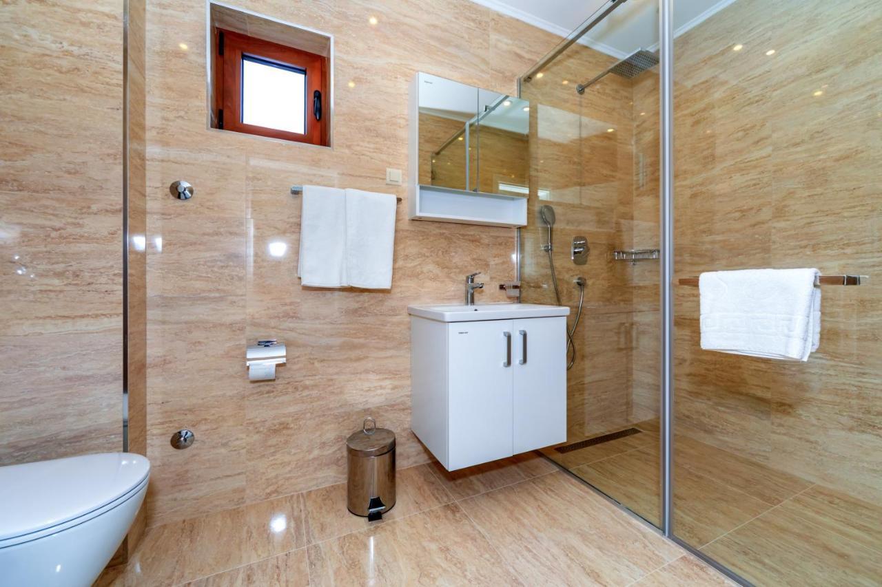 Luxury Apartments Queen Petrovac na moru Exterior foto