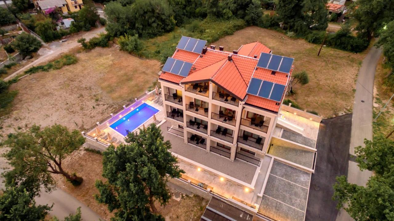 Luxury Apartments Queen Petrovac na moru Exterior foto