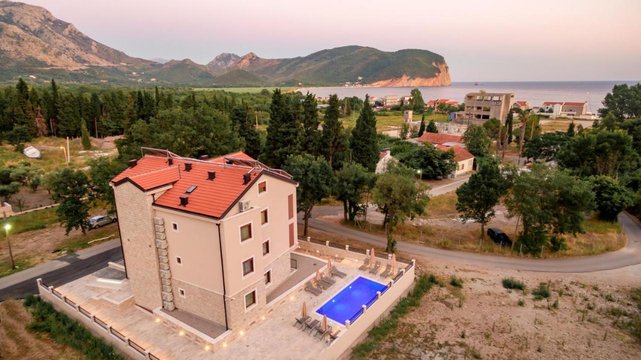 Luxury Apartments Queen Petrovac na moru Exterior foto